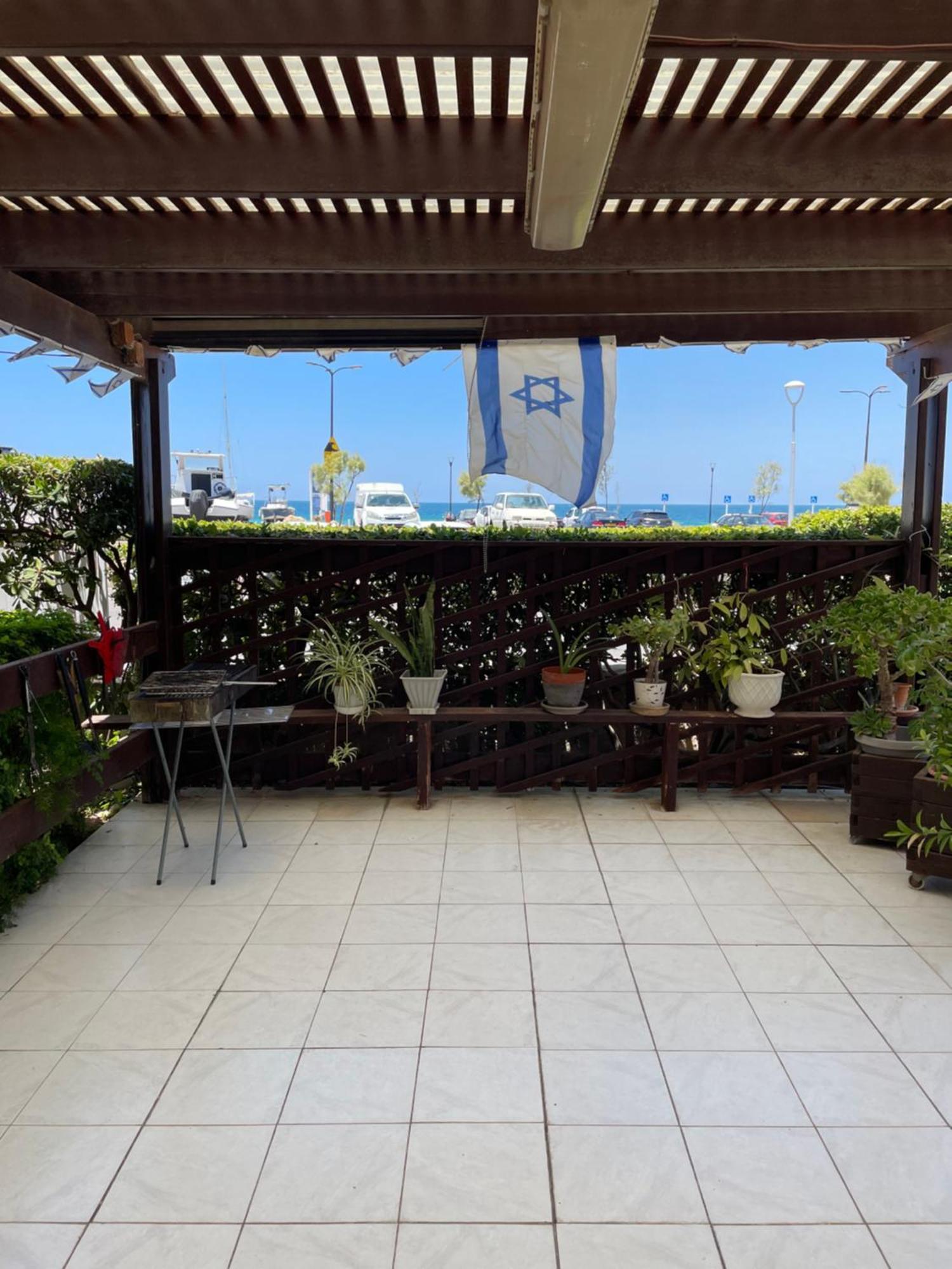 Breezot Yam Hotel Naharia Buitenkant foto