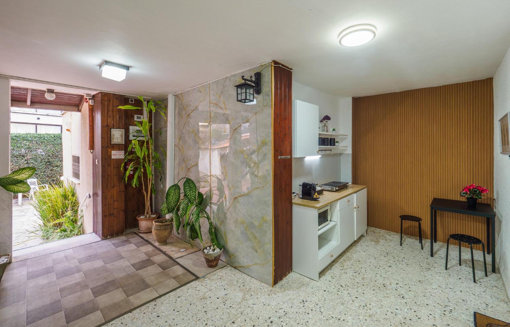 Breezot Yam Hotel Naharia Buitenkant foto